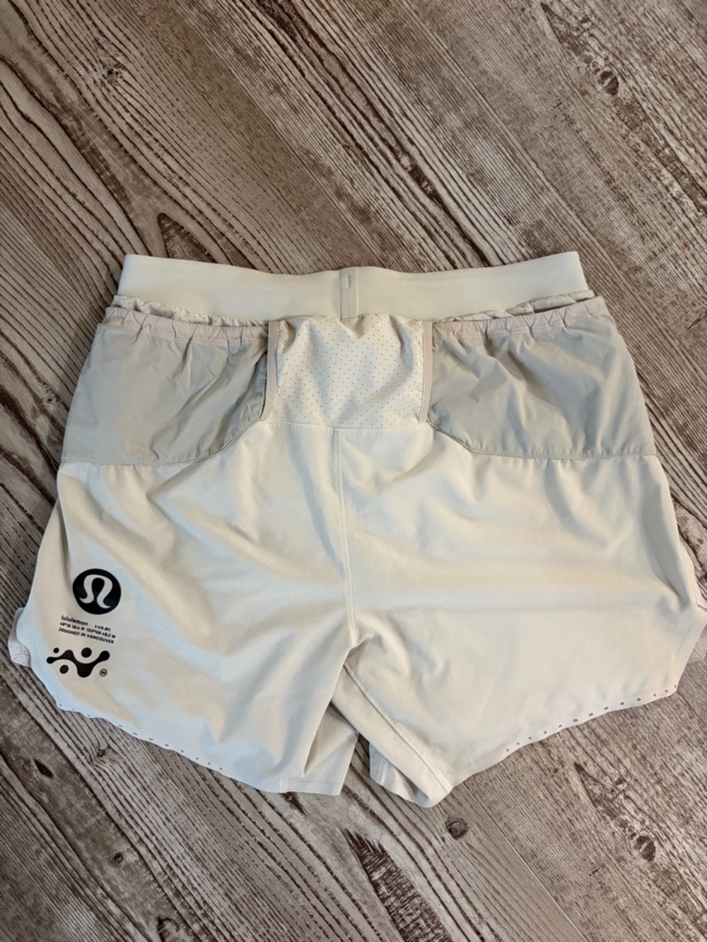 lululemon Men’s 6” Fast and Free Road-to-Trail Lined Shorts - Medium - White